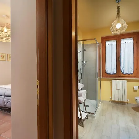 Scarponi דירה אסיסי