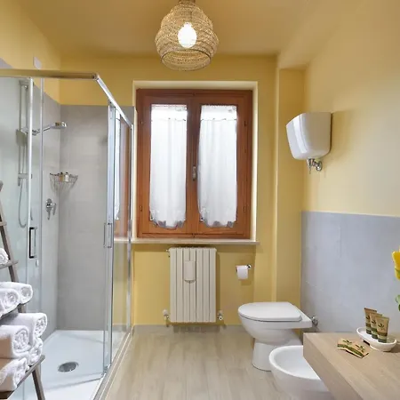 Scarponi شقة أسيسي